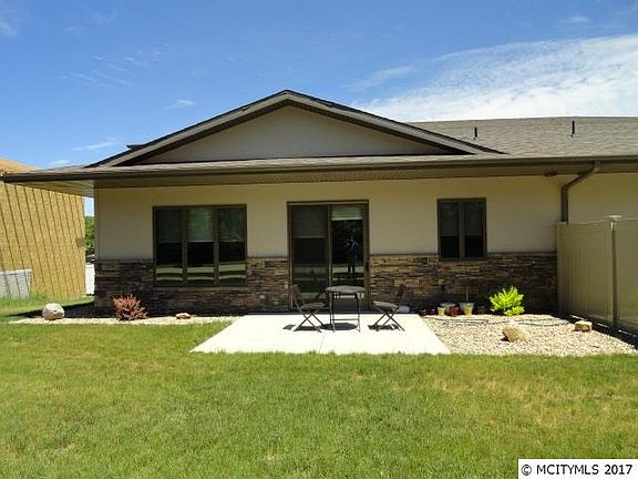 2nd image of 408 River Bend Dr