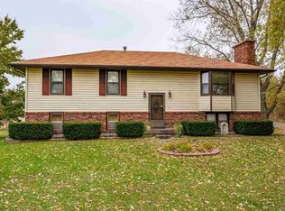 19033 Menefee Rd, Sedalia, MO 65301