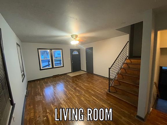 3rd image of 435 Montclaire St