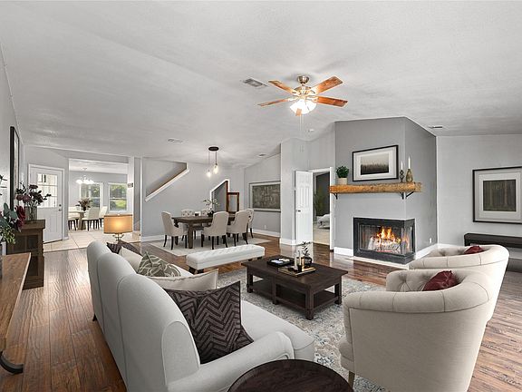 4th image of 9735 Fortune Ridge Dr