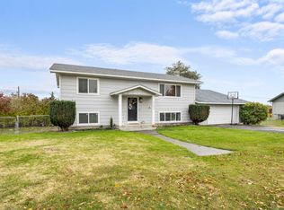 2202 Hill Dr, Grandview, WA 98930