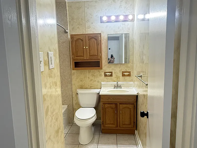 109 Davis Ln — Photo 18