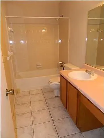 795 Royal Woods Dr W — Photo 6