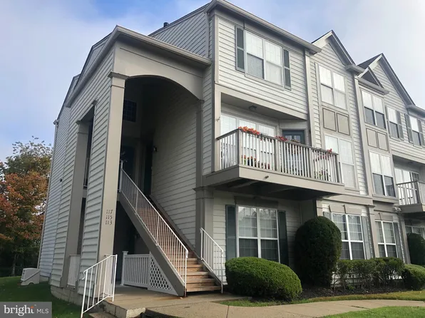 113 Foxglove Dr, Riverside, NJ 08075