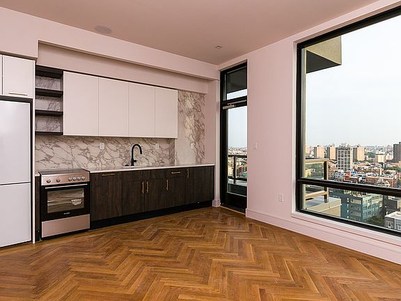 2nd image of 321 Wythe Ave #1803