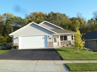 2213 Ridgedale Dr SE, Alexandria, MN 56308