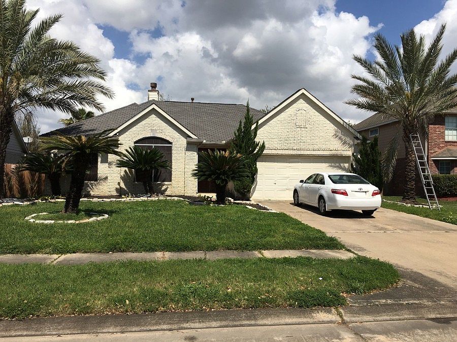 1st image of 19618 Golden Willow Dr