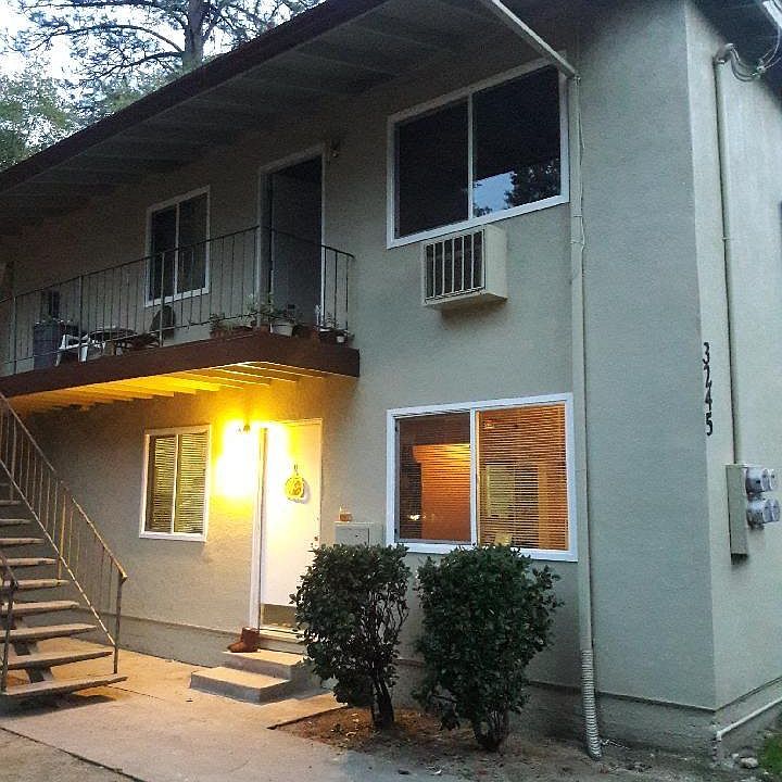 3245 Francis Ave
