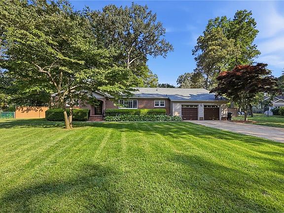 3rd image of 3133 Quimby Rd