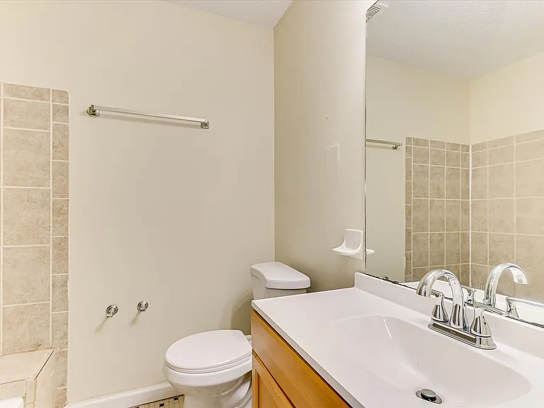 4532 Hillside Dr — Photo 24