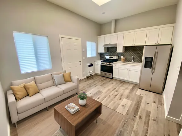 1517 W 12th Pl APT 8, Los Angeles, CA 90015