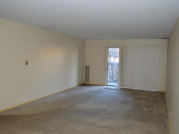 5th image of 245 S Park Ln Unit 124