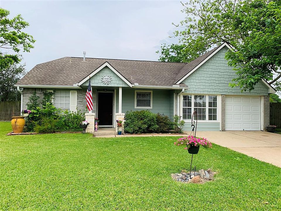 1st image of 2112 Loc Loma Ln