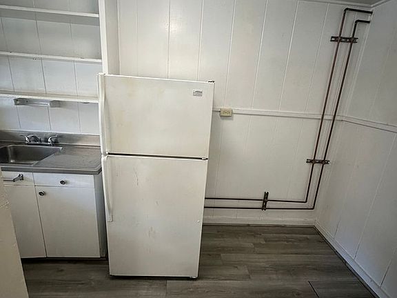 3rd image of 428 Olohana St APT 3