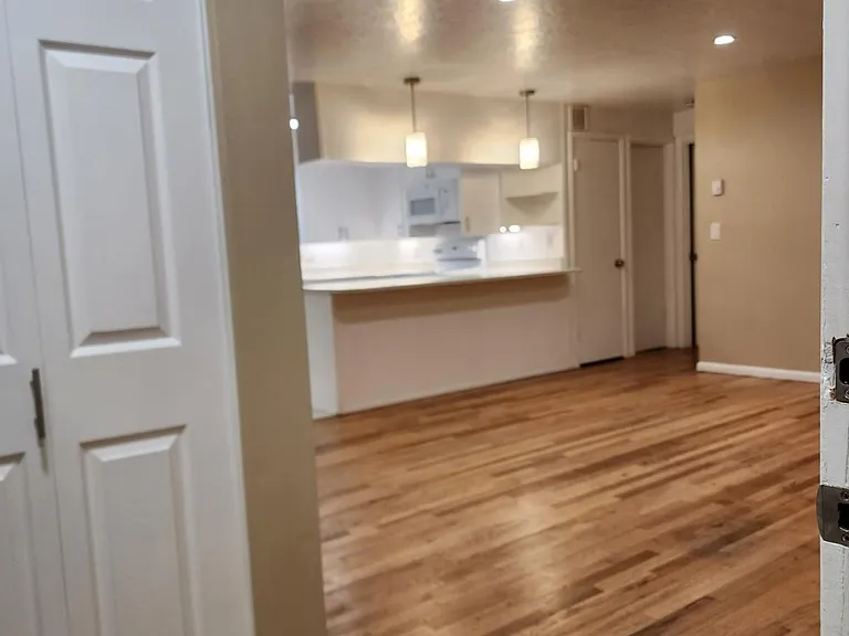 8695 SE 33rd Ave #H — Photo 25