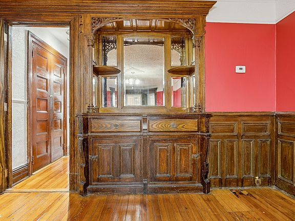 4th image of 445 47th St #1