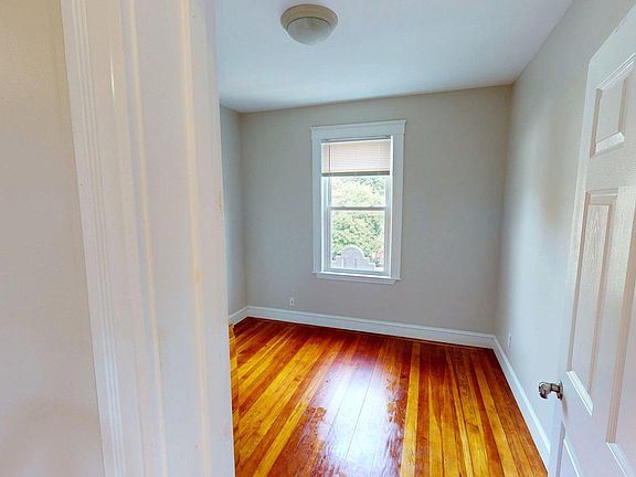 5th image of 240 Allston St #1B