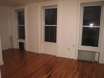 Rented by ZealEstate Group Inc