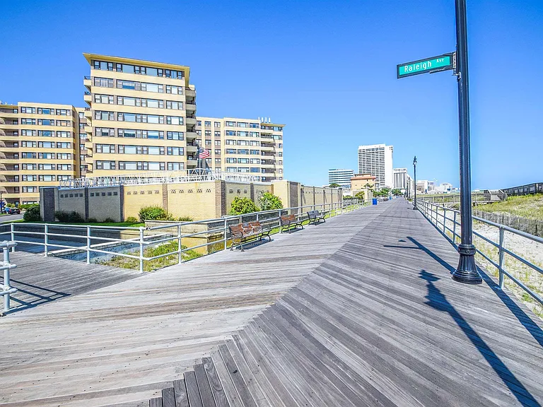 101 S Raleigh Ave #521 — Photo 5