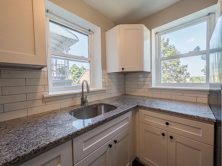 Parkside Apartments — Photo 9