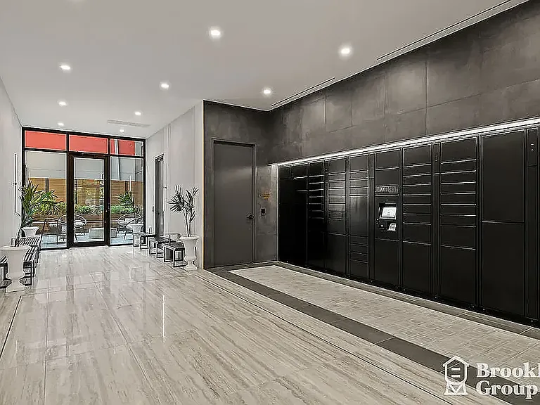 556 Baltic St #503 — Photo 11