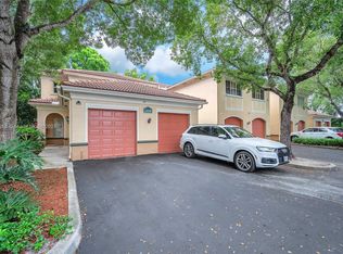 2498 Centergate Dr APT 101, Hollywood, FL 33025