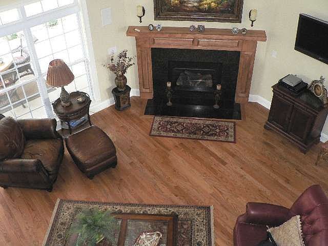 2nd image of 101 Sawbriar Ct