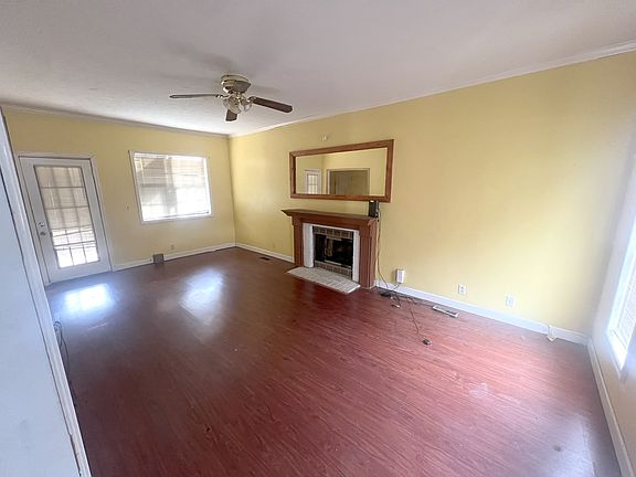 5th image of 4037 Calumet Dr