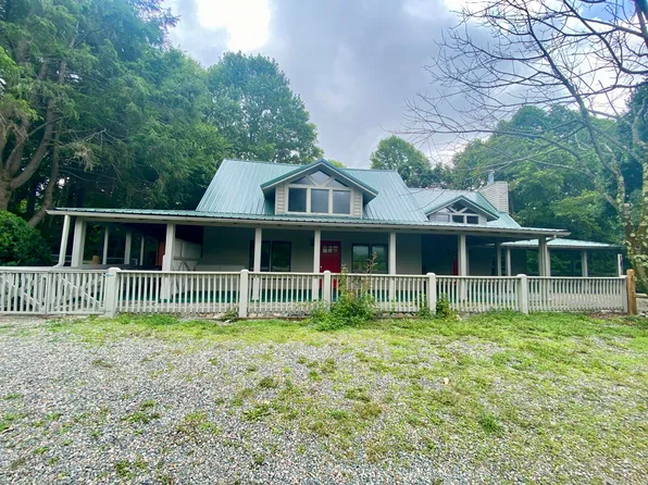 804 Wallace Rd, Trade, TN 37691