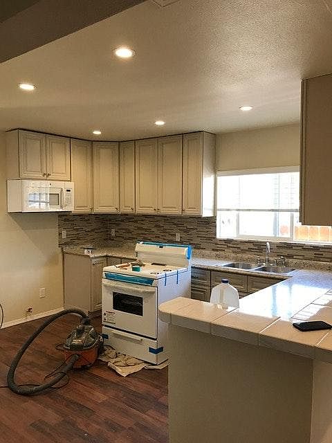 new kitchen with stove