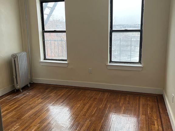 5th image of 686 E 234th St #10