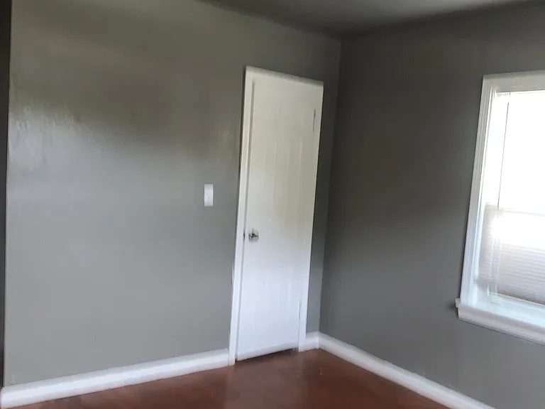245 E Young Pl — Photo 11