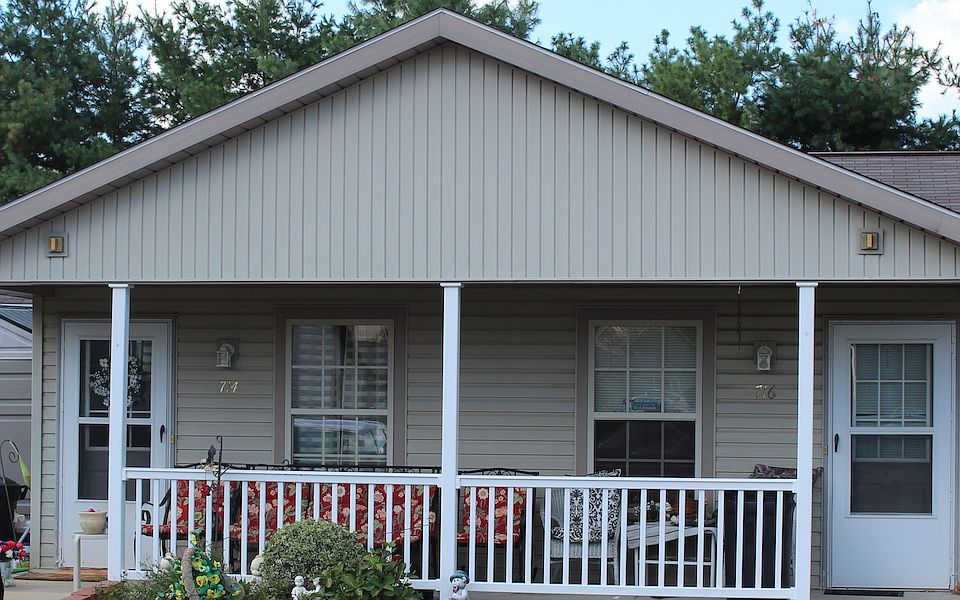 1st image of 718 Beverly Ave #718