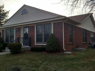 40562 Newport Dr, Plymouth, MI 48170