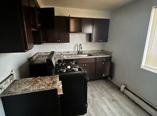 1465 E 69th St APT 2B, Chicago, IL 60637