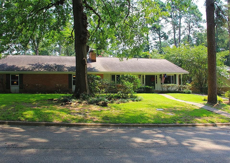 1st image of 2416 Twin Oaks