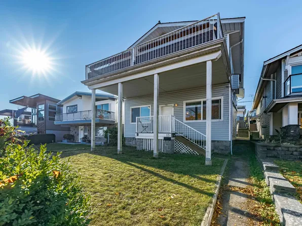 13 Ellesmere Ave, Burnaby, BC V5B 3S5