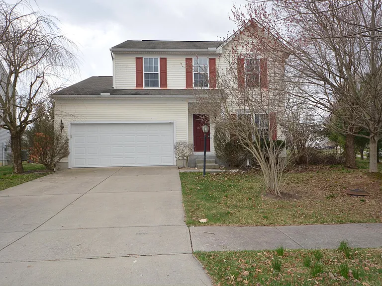 Exterior of 3 Woodsong Ct in Amelia, Ohio