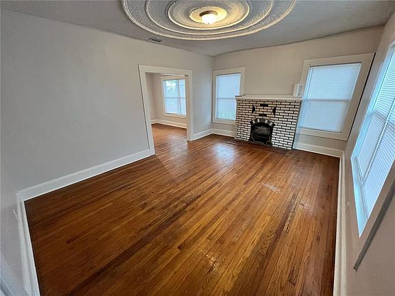 3rd image of 2435 Saint Stephens Rd