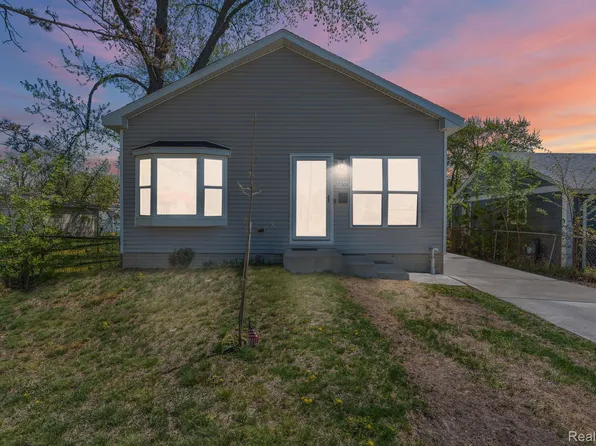 27068 Hales St, Madison Heights, MI 48071