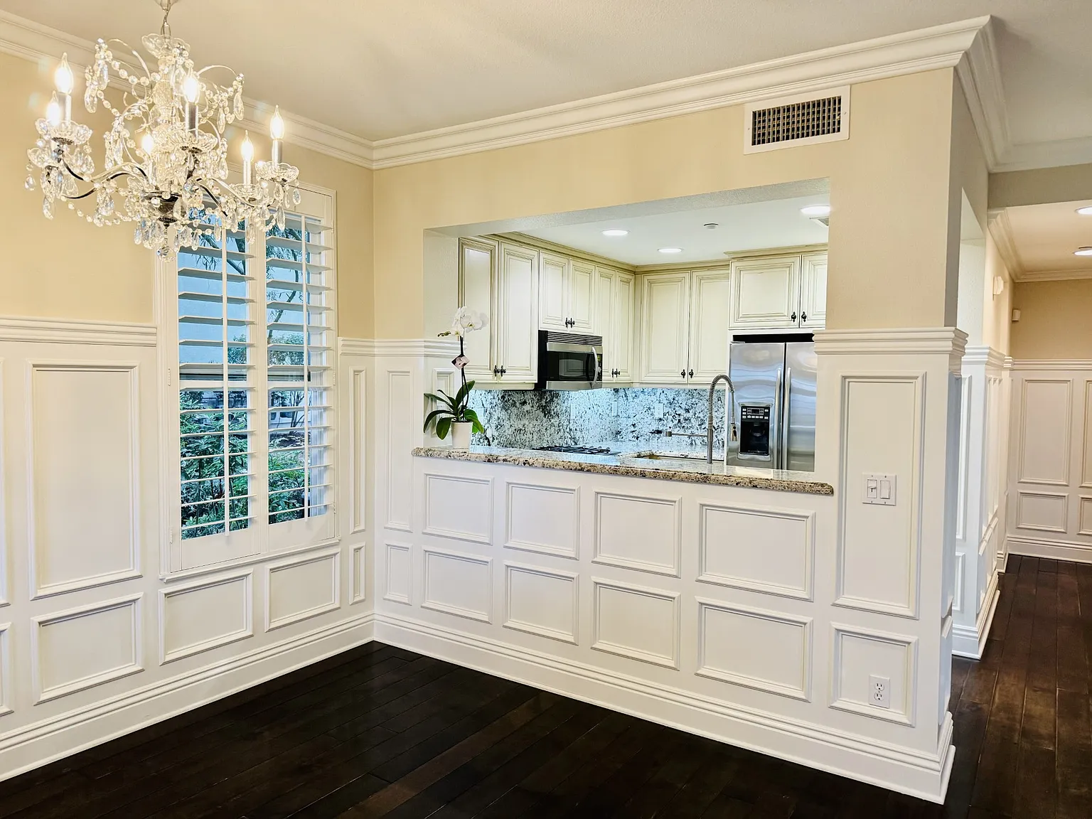 3 bed, 2.5 bath, 1600 sqft, $4,685 — Photo 4