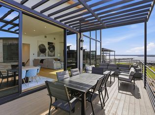 4 Breakwater Bnd, Graford, TX 76449