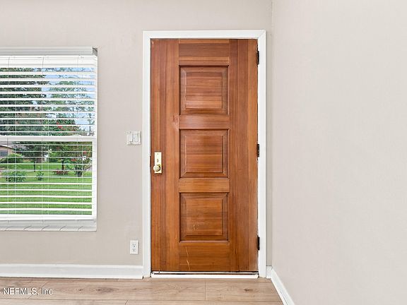 2nd image of 5031 ROMILLY Drive E