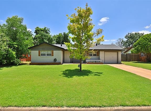 2nd image of 3861 Wilshire Dr