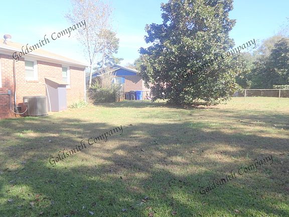 2nd image of 18 Prestbury Dr