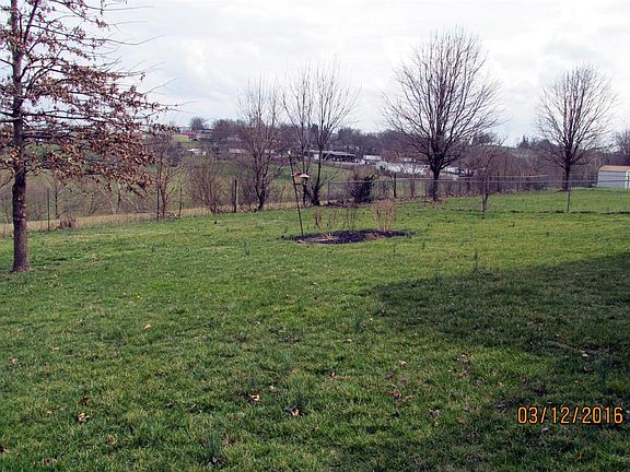 5th image of 703 Candlewood Ct