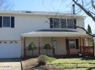 4 Ridgewood Ave, Leonardo, NJ 07737