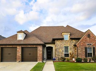 201 Barkhill Dr, Lafayette, LA 70508