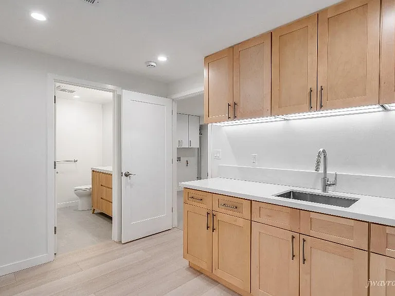 2714 Noriega St — Photo 29