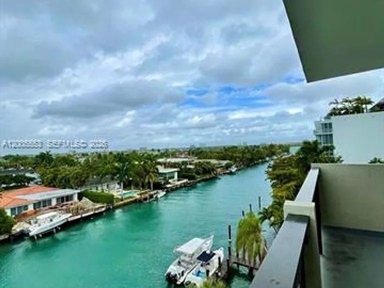 9800 W Bay Harbor Dr #603 — Photo 23